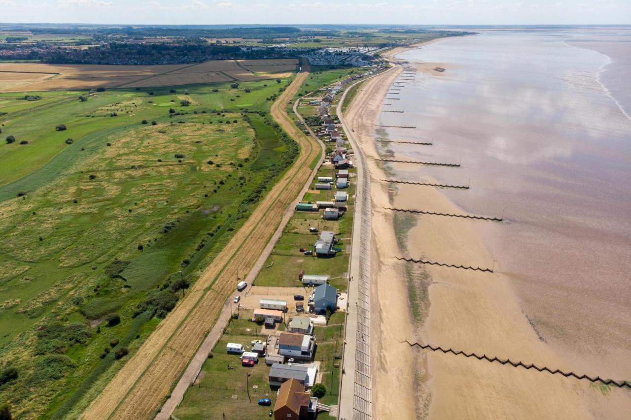 Lovely 6 Berth Caravan For Hire At Manor Park In Hunstanton Norfolk Ref 23044S Luaran gambar
