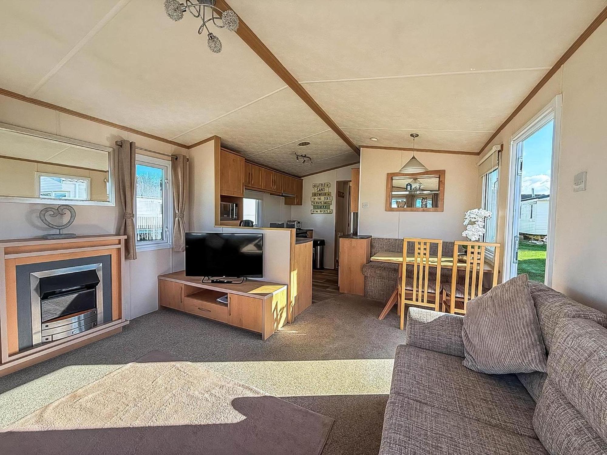 Lovely 6 Berth Caravan For Hire At Manor Park In Hunstanton Norfolk Ref 23044S Luaran gambar