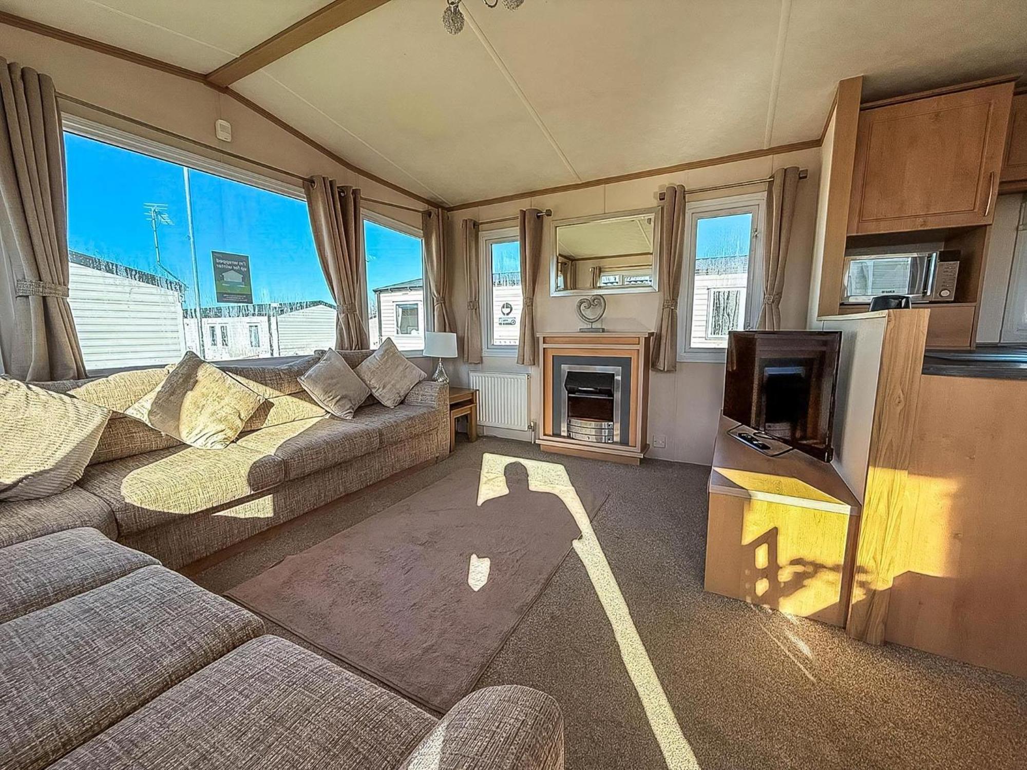 Lovely 6 Berth Caravan For Hire At Manor Park In Hunstanton Norfolk Ref 23044S Luaran gambar