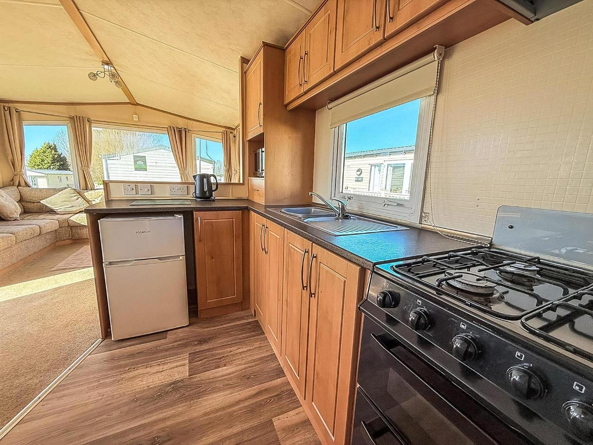 Lovely 6 Berth Caravan For Hire At Manor Park In Hunstanton Norfolk Ref 23044S Luaran gambar